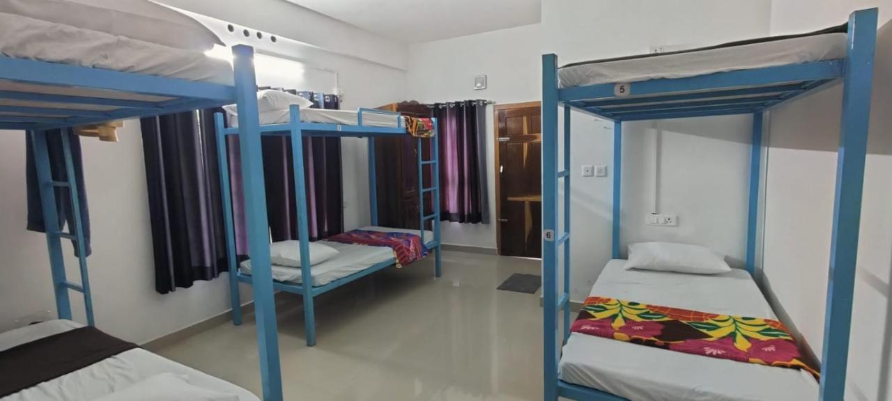 بيت شباب 3R Residency مونار الغرفة الصورة