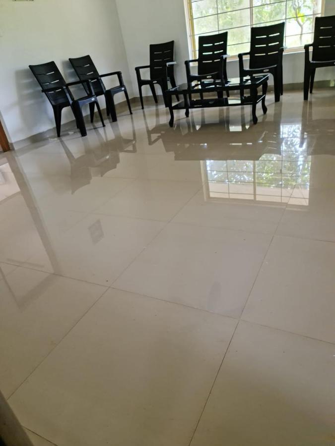 بيت شباب 3R Residency مونار المظهر الخارجي الصورة