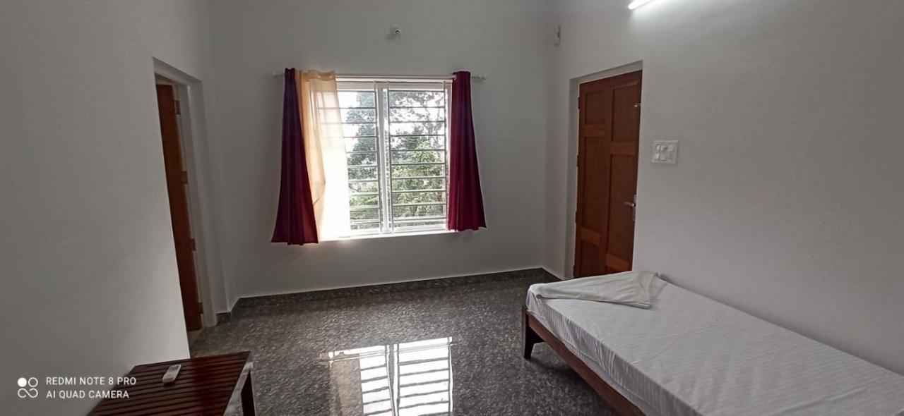 بيت شباب 3R Residency مونار المظهر الخارجي الصورة