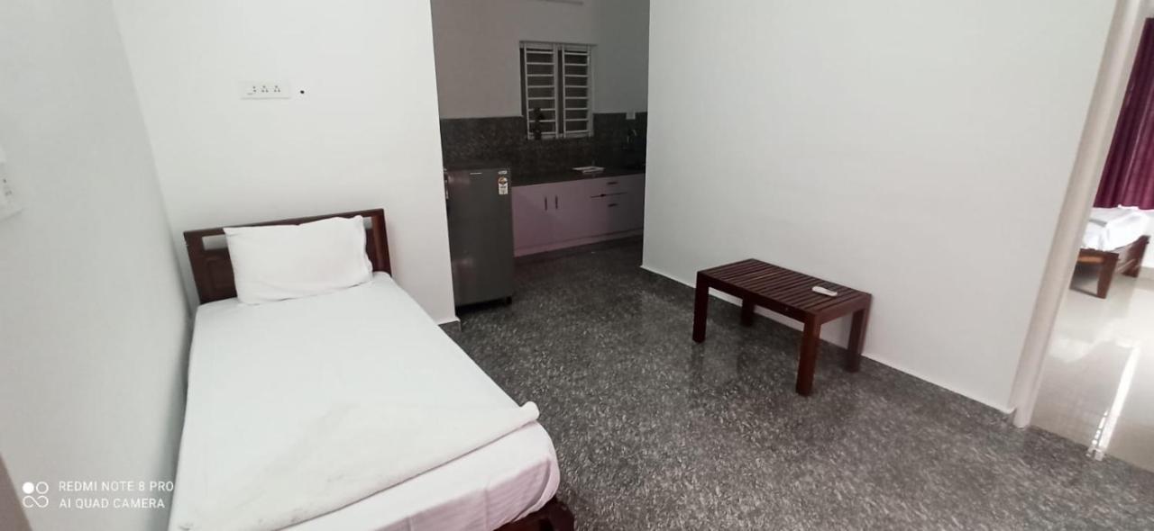 بيت شباب 3R Residency مونار المظهر الخارجي الصورة